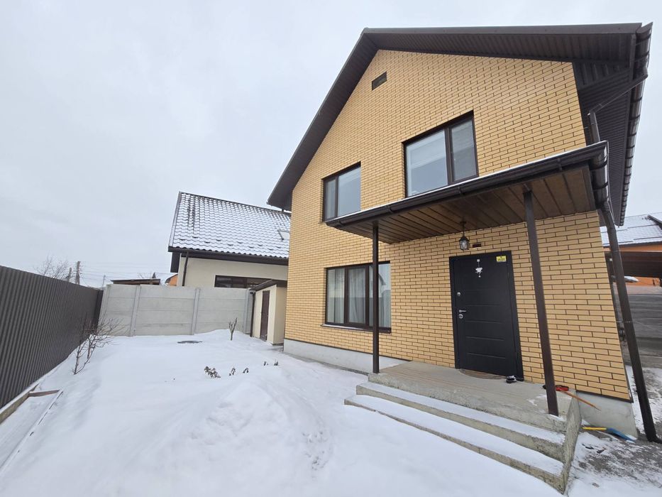 Здається шикарний 4 кімнатний Будинок по Вулиці Козацька.