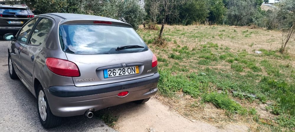 Vendo Peugeot 206 Leia o anúncio