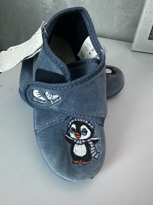 Продам нові тапочки 24 розмір