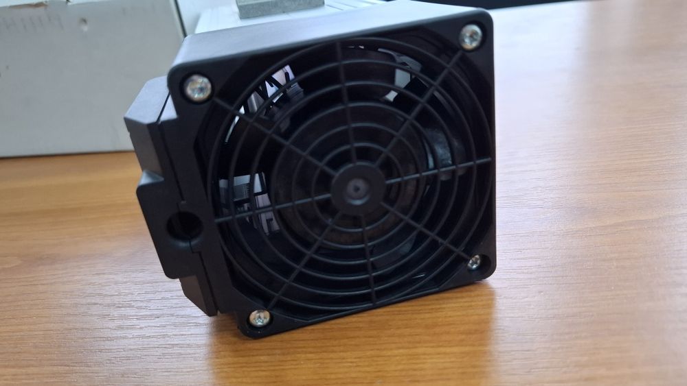 Промисловий обігрівач шаф, АКБ STEGO HGL 046 400W AC230V