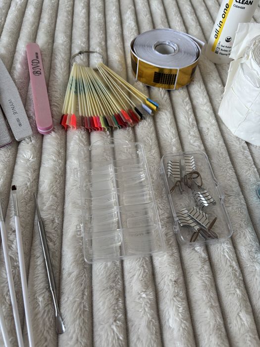 Conjunto de coisas variadas para unhas