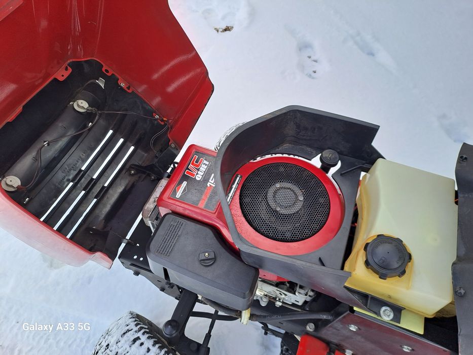 Traktorek kosiarka jonsered manual.kosz. sprawny 15,5 briks