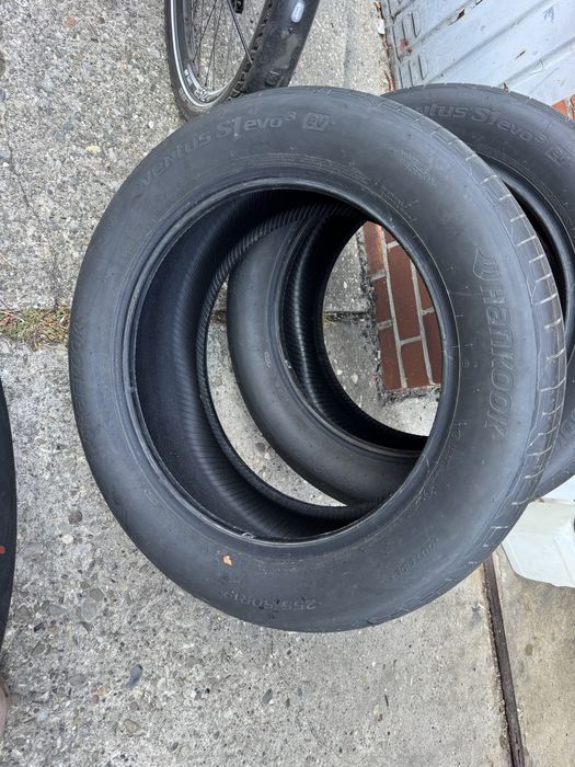 Шини нові літні літо 2026 р Hankook Ventus S1 Evo 3 різноширокі R19  255 50 Volkswagen ID4 ID5 GTX Audi Q4 E tron Skoda Enyaq Elroq Jeep туарег Q7 4L