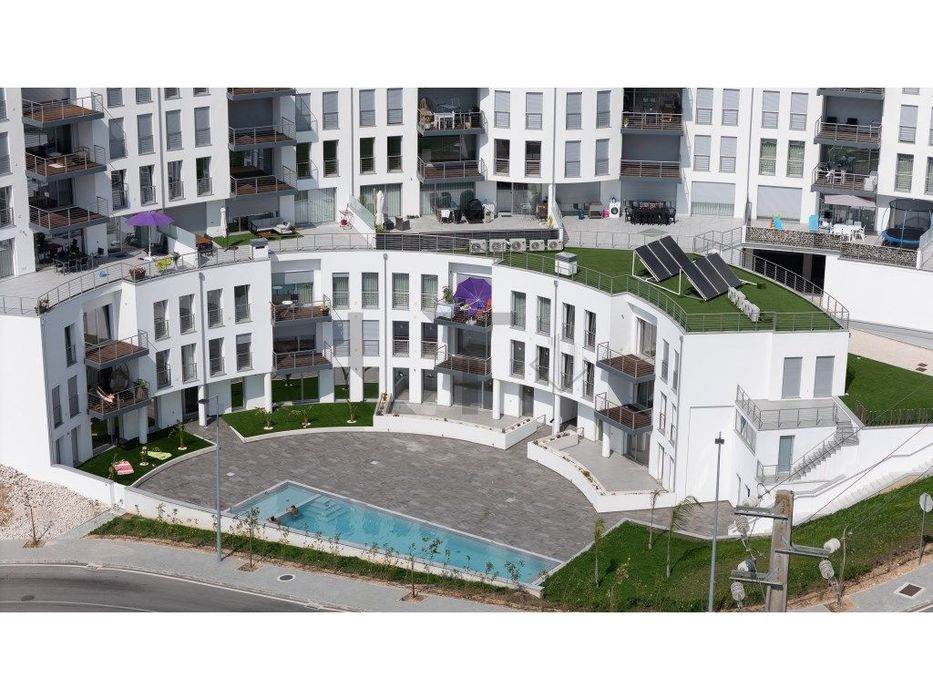 Fabuloso apartamento T3 Duplex NOVO em condomínio privado para vend...