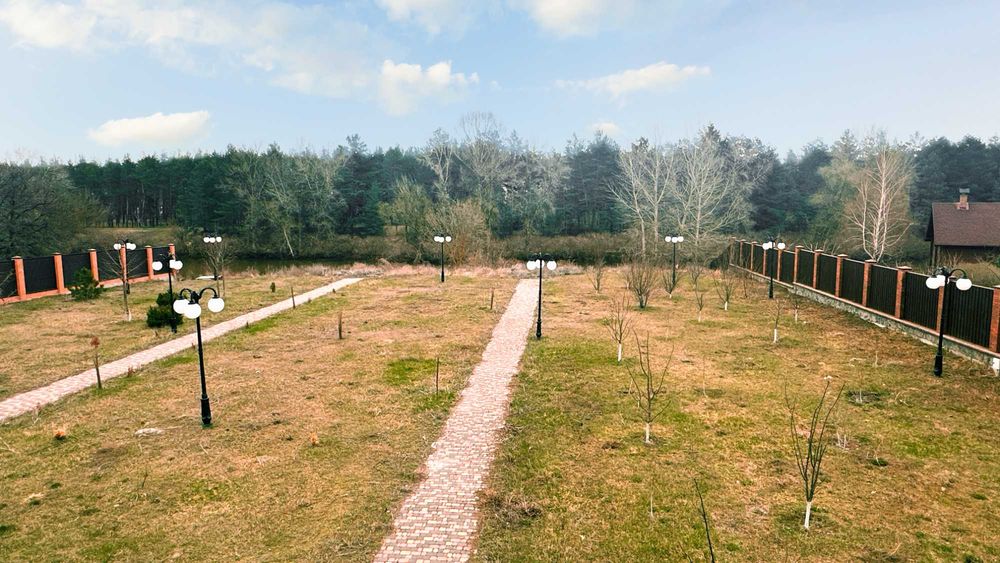 Лебедівка. Будинок в КМ «Dream Village» на ділянці 0,72 га з виходом на Дніпровський канал