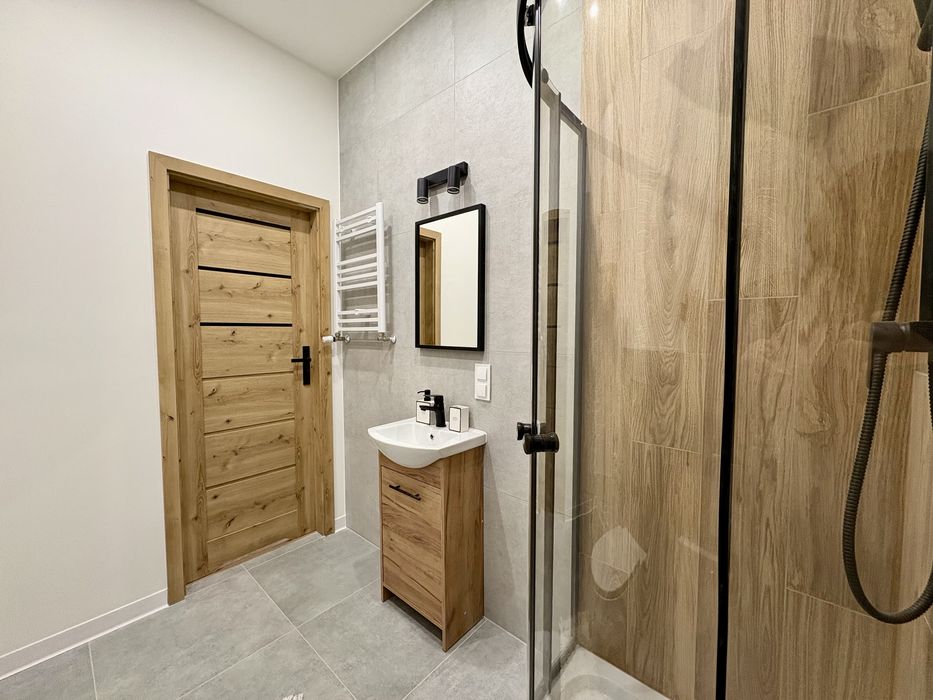 2 pokoje/1 piętro/wszystko nowe/budynek po remoncie