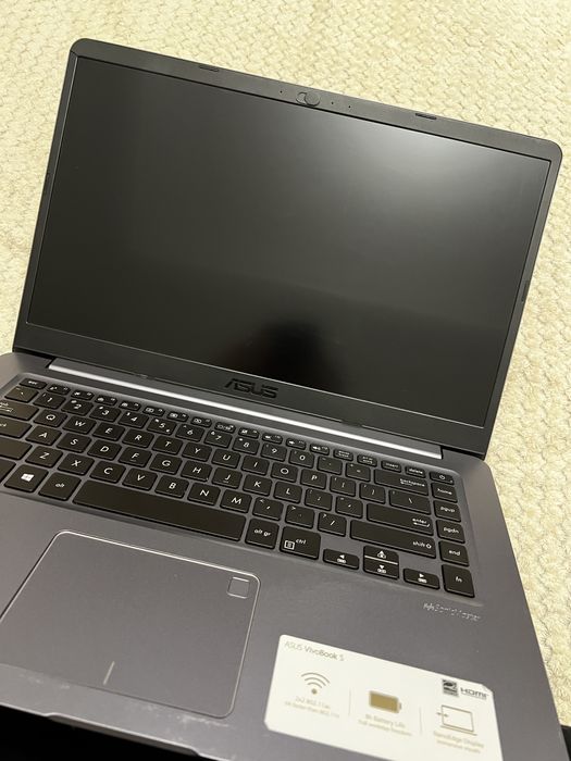 Sprawny laptop Asus Vivobook S grafitowy