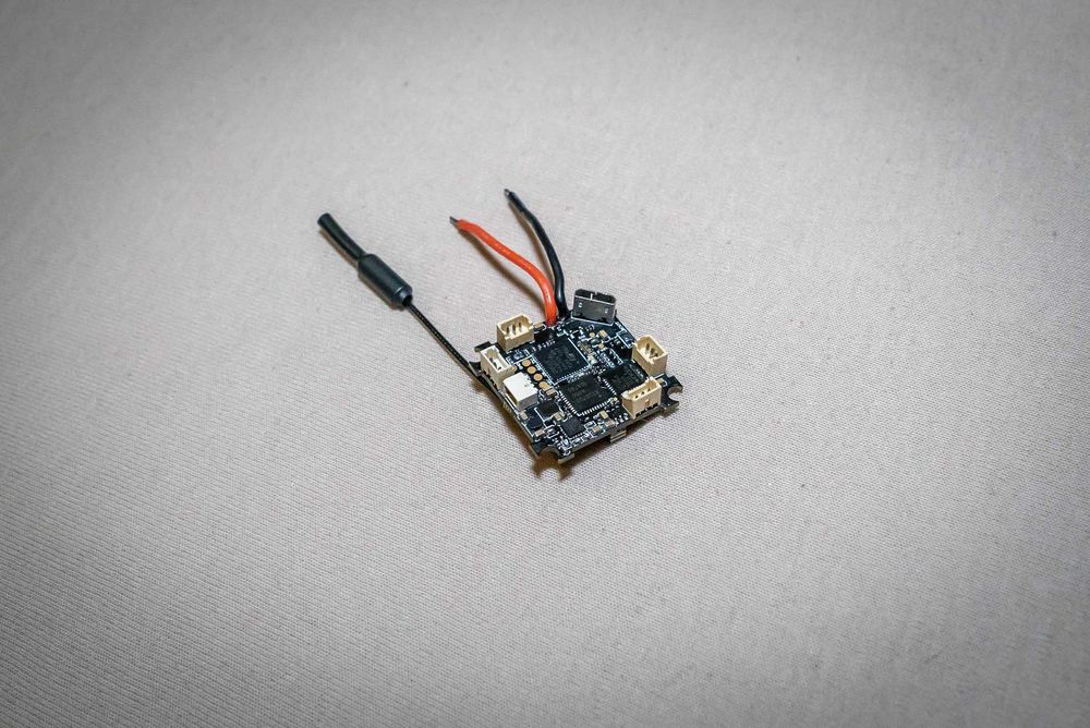 Kontroler lotu Happymodel F4 2G4 ELRS- AIO 5in1