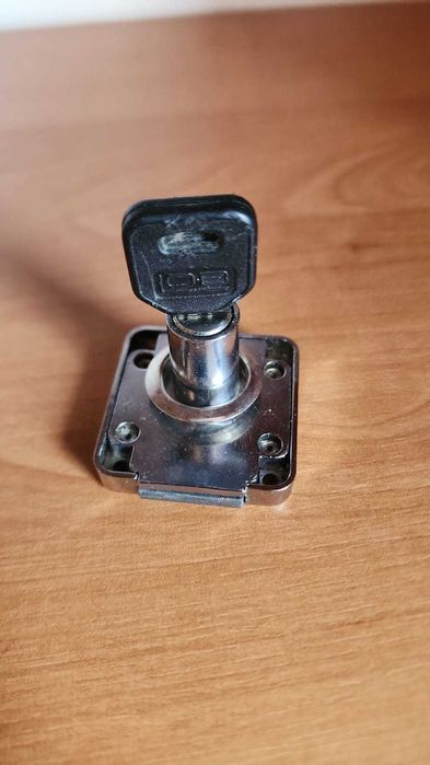 Zamek meblowy OB