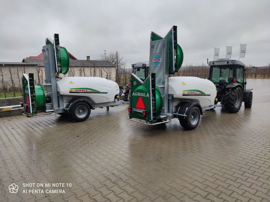 Opryskiwacz sadownicz Agrola 2000 v /Bravo 300