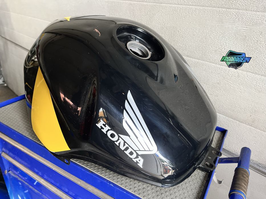 Zbiornik paliwa bak HONDA CBR 954 rr SC50