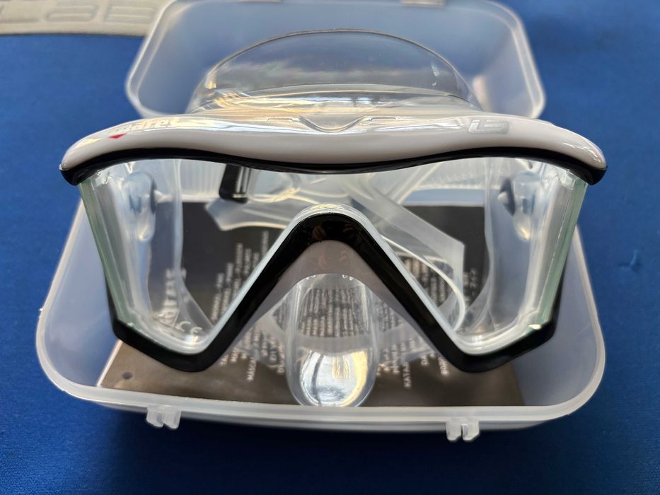 Maska nurkowa panoramiczna firmy Mares I3 silikon transparentny
