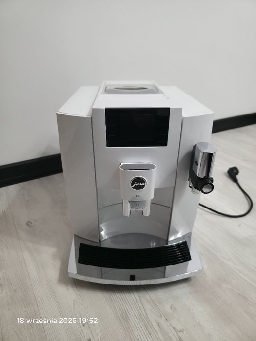 Ekspres Jura E6/E8  Piano Black