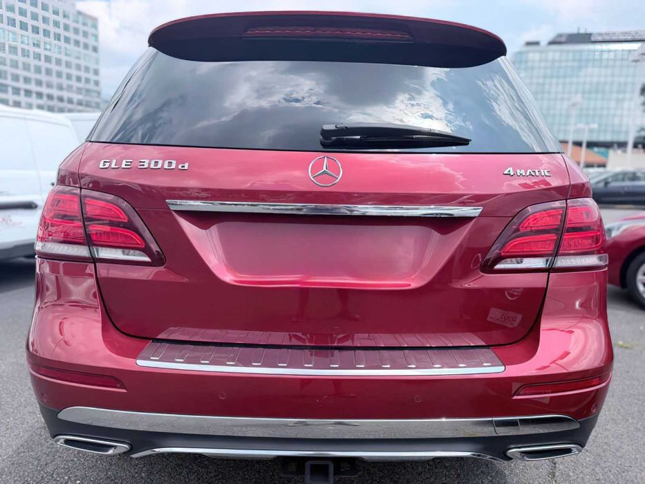 Mercedes-Benz GLE 300d 4MATIC      2016