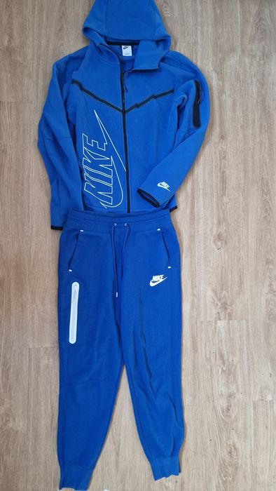 Nike tech Azul tam.S