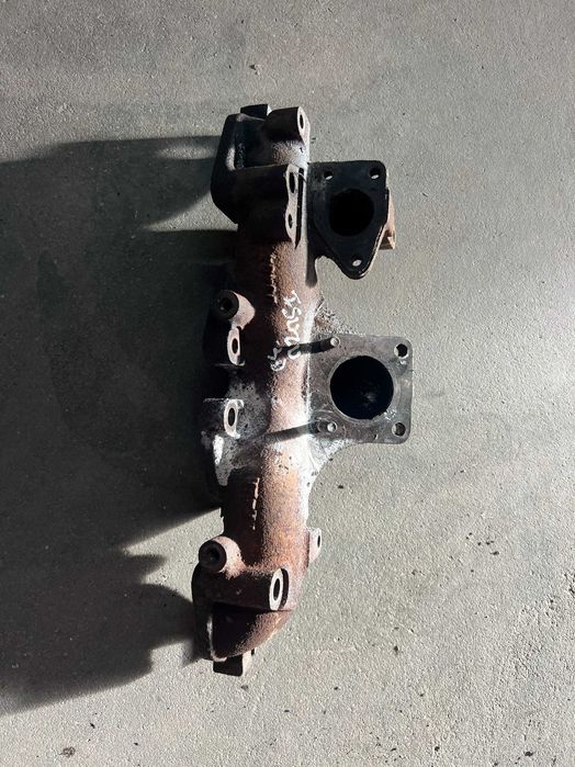 Coletor Isuzu NPK 3.0 4JJ1