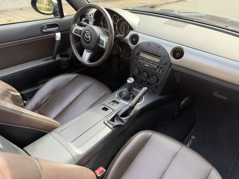 Mazda MX-5 1.8 capota rígida eléctrica — photo 4