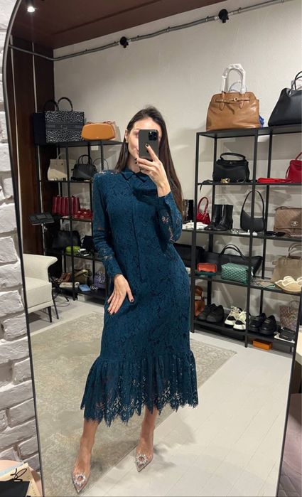 Вишукана сукня GANNI смарагдового кольору, розмір М, розпродаж до 70%