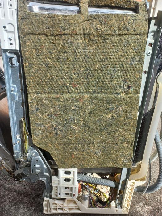 Посудомийка electrolux