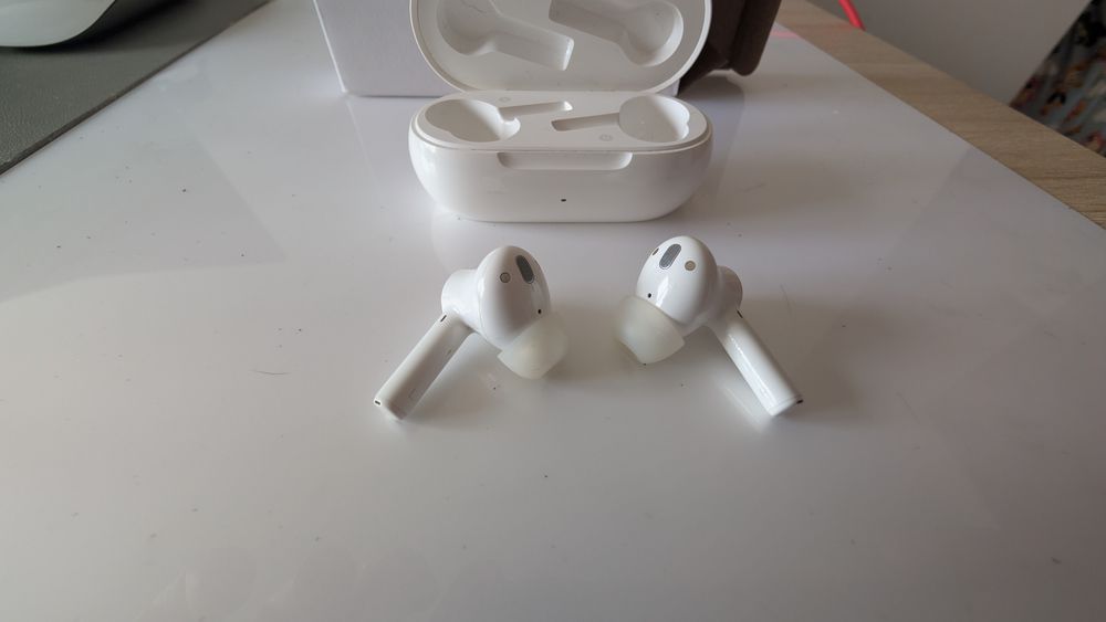 Auscultadores OnePlus Buds Z2