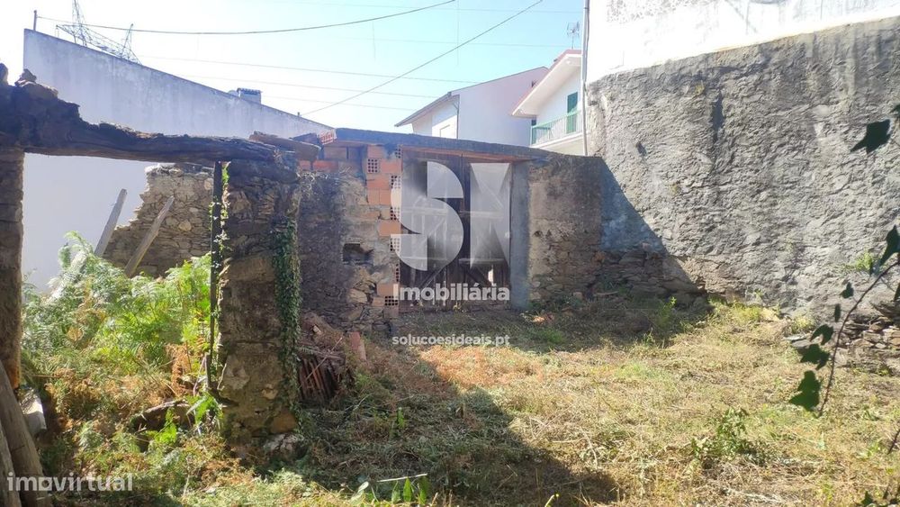 Moradia para Restaurar T6 — Arrifana, Coimbra
