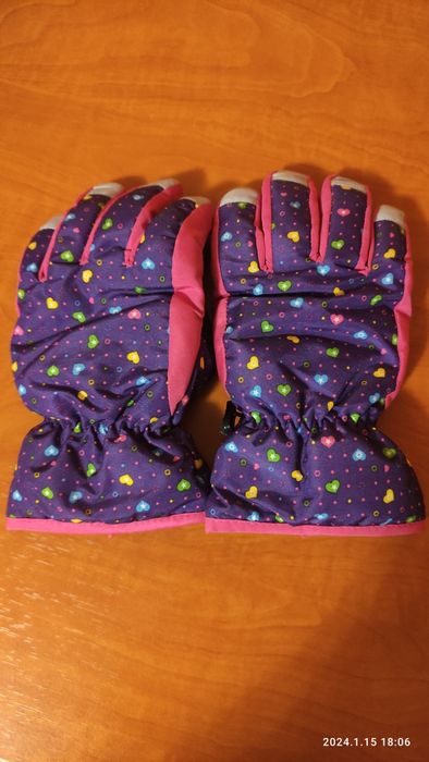 Рукавицы на 10 лет девочке.