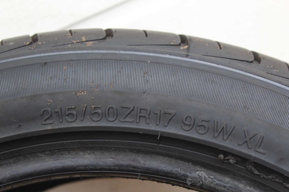 215/50R17  FARROAD FRD 26  95W XL 7,5mm 2021r.