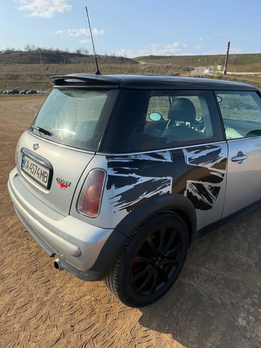 Mini Cooper R50 (2001 / 1.6)