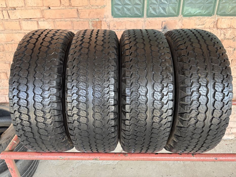 Комплект Всесезоних шин 245/70R16c Good Year