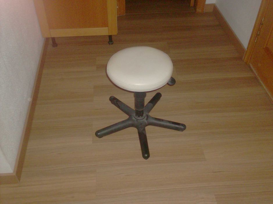 Banco acolchoado redondo