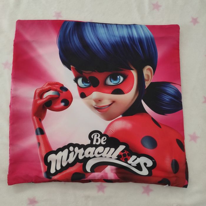 Poszewka na poduszkę Biedronka i czarny kot