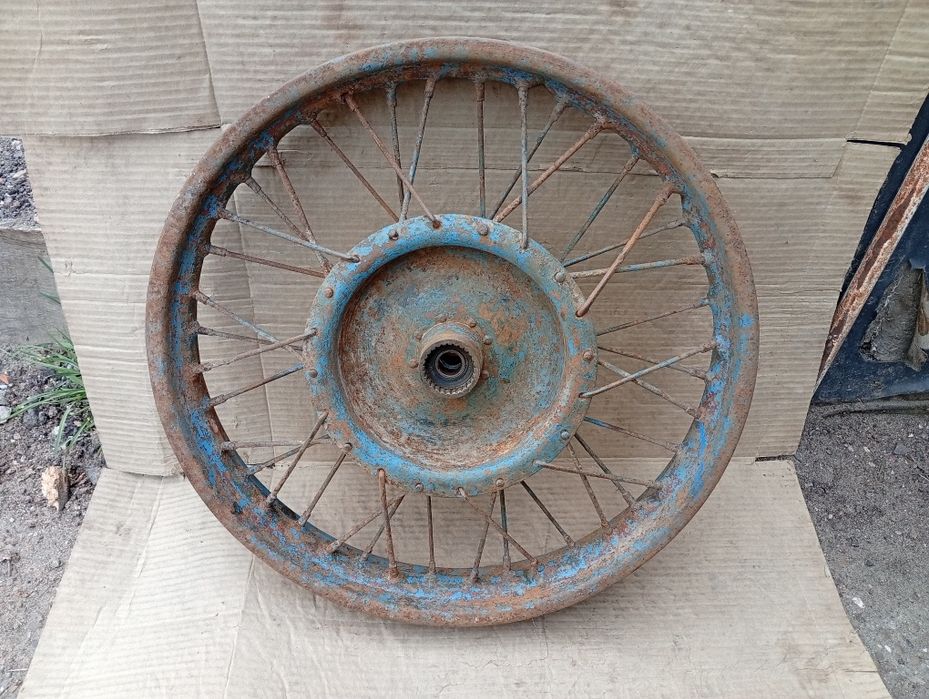 Раннє Колесо М 72