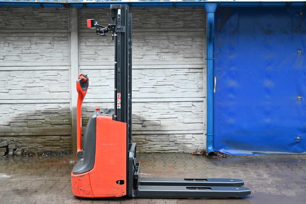 Paleciak elektryczny Linde L10 z Wagą RAVAS 1000kg Bat:22 rok FHP 454