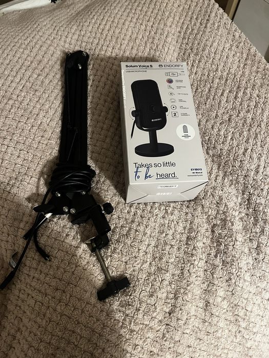 Mikrofon plus uchwyt do mikrofonu