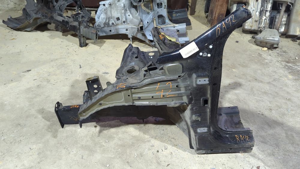 Чверть передня ліва для Hyundai Santa Fe 2017-2019