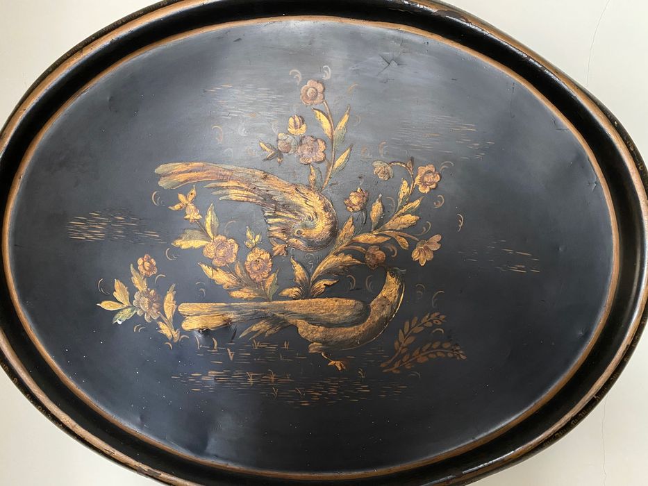Tabuleiro oval pintado à mão