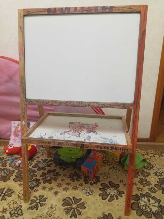 Детская доска для рисования, б/у.