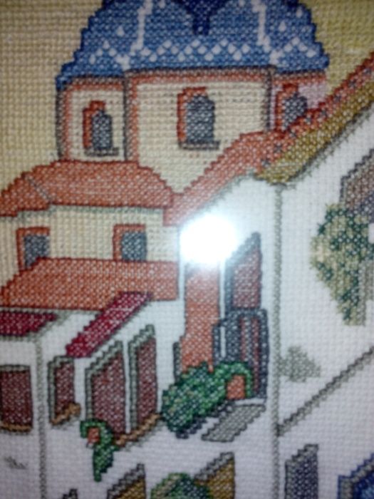 Quadro com paisagem em ponto de cruz