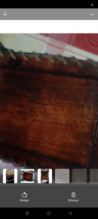 Bolsa ricamente trabalhada couro