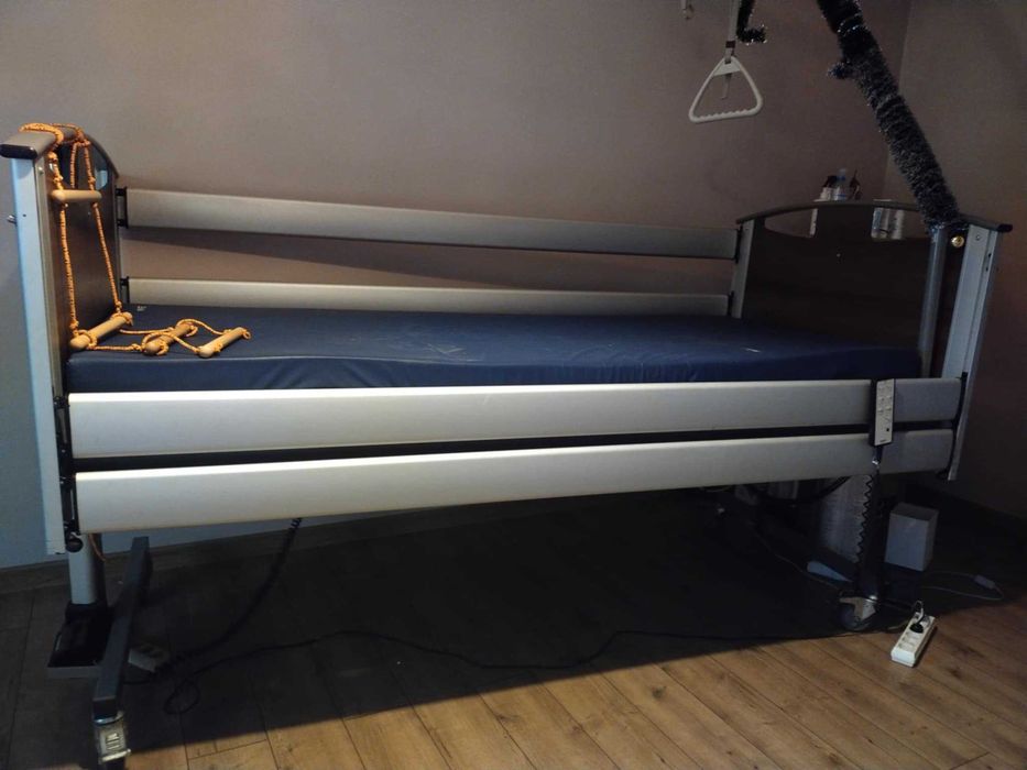 Zestaw łóżko rehabilitacyjne PCC z materacem