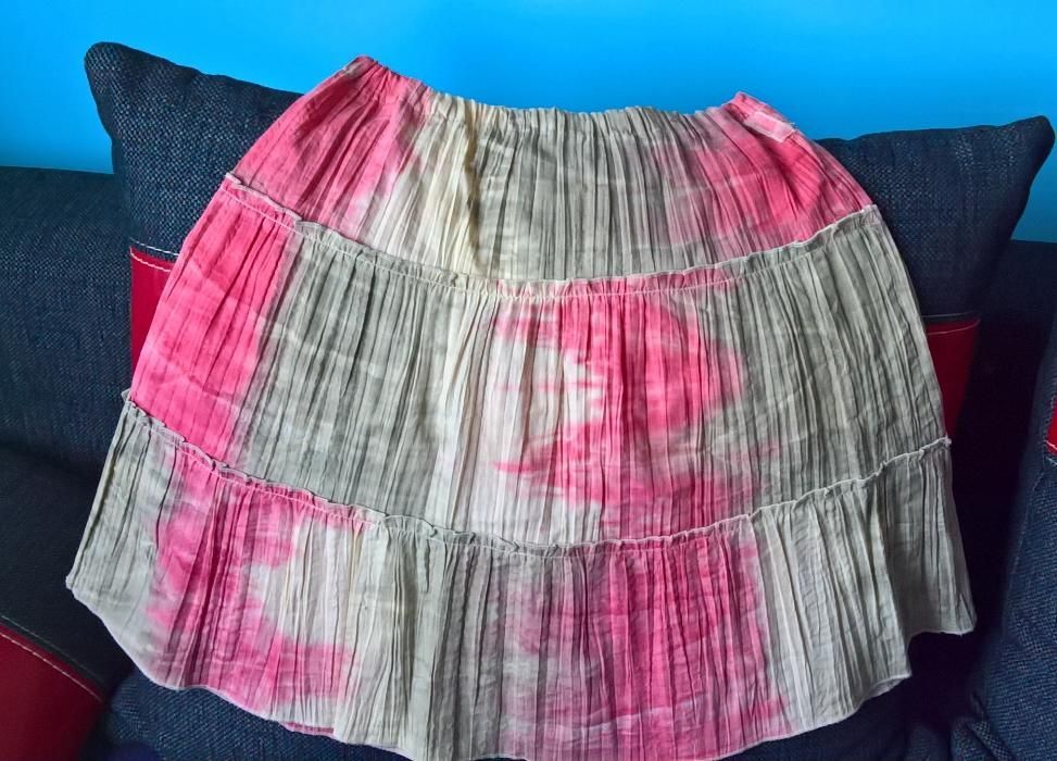 Piękna spódniczka w stylu vintage (rozm. XS)