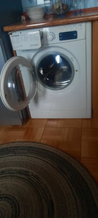 Пральна машина продається б/у