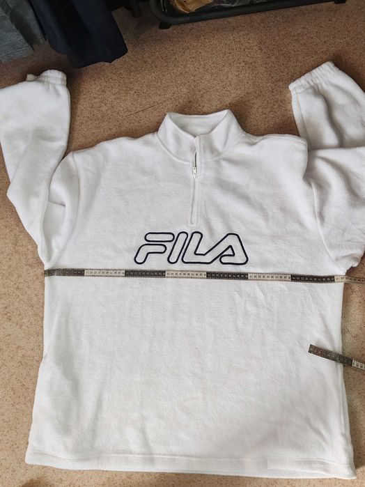 Продам вінтажний новий  флісовий світшот FILA Spell Out.