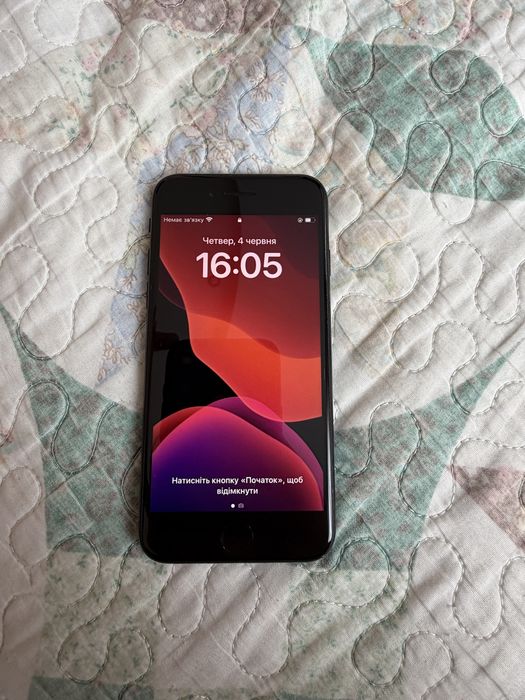 Продам iphone SE 2 gen
