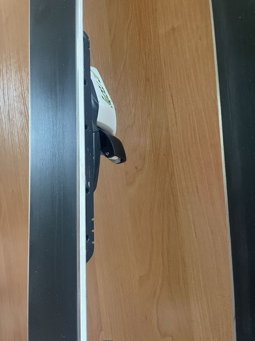 Narty head slalomowe Juniorske, 146cm