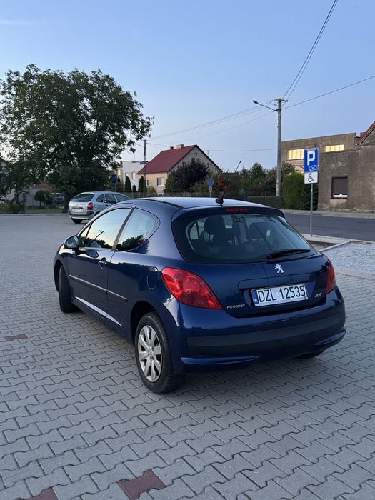 Peugeot 207 KLIMA OC na rok !!