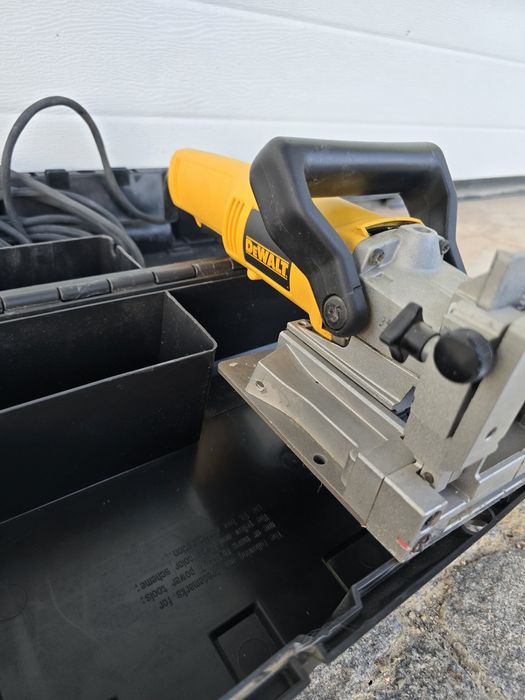 Lameladora ranhuradora Dewalt DW682 QS