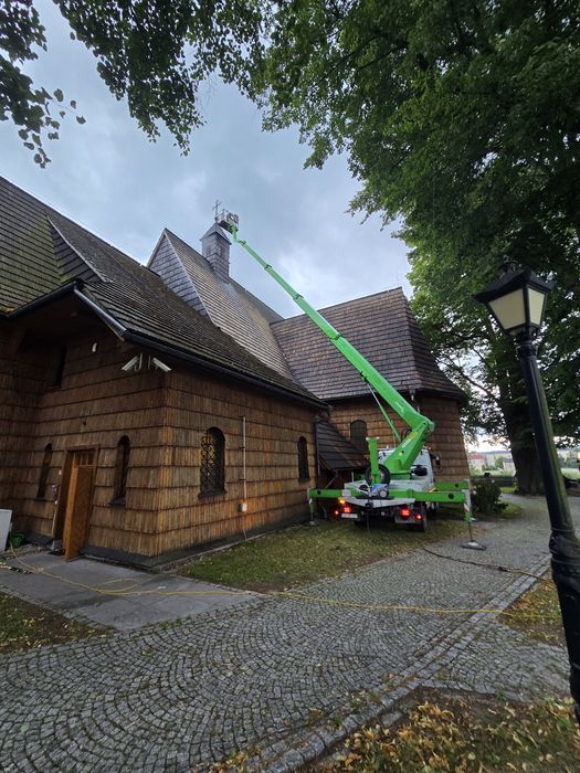 Wynajem podnośnik koszowy 30 m | Prace na wysokości