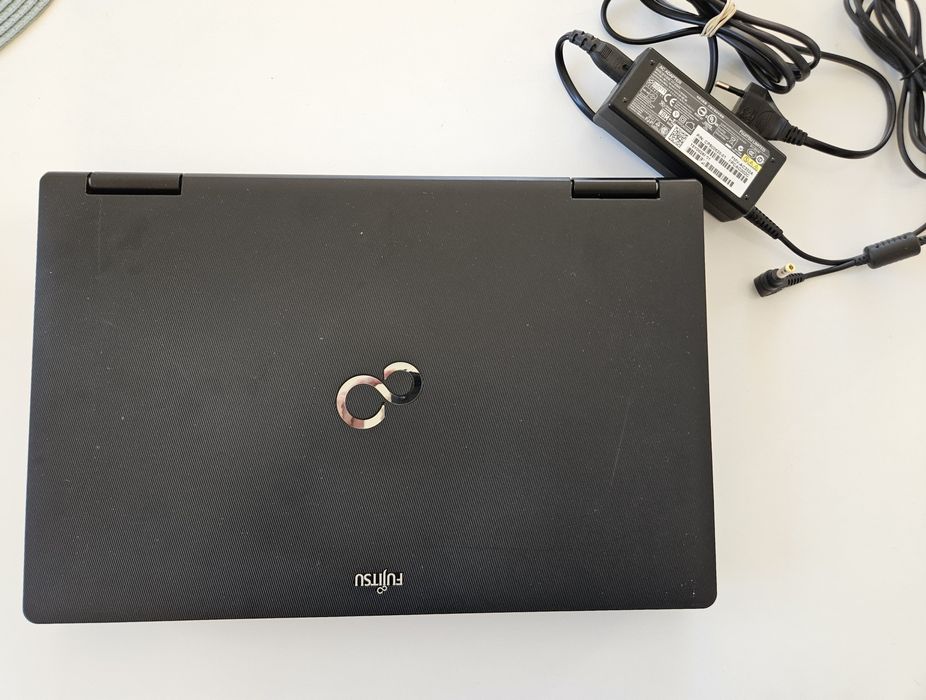 Laptop  Fujitsu e752 do diagnostyki Vcds