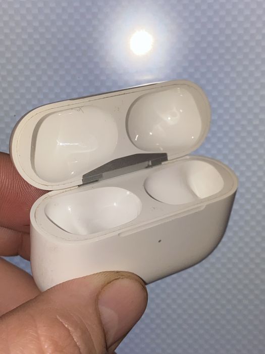 Air pods pro 1 (оригінал)